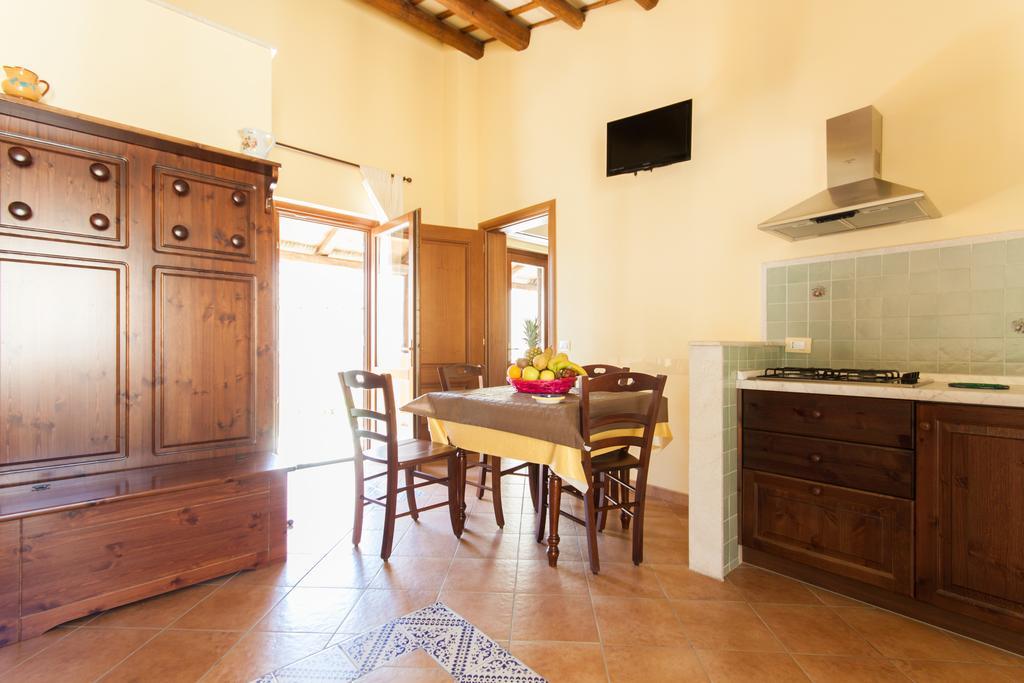 Casa Vacanze S. Marco Valderice Oda fotoğraf