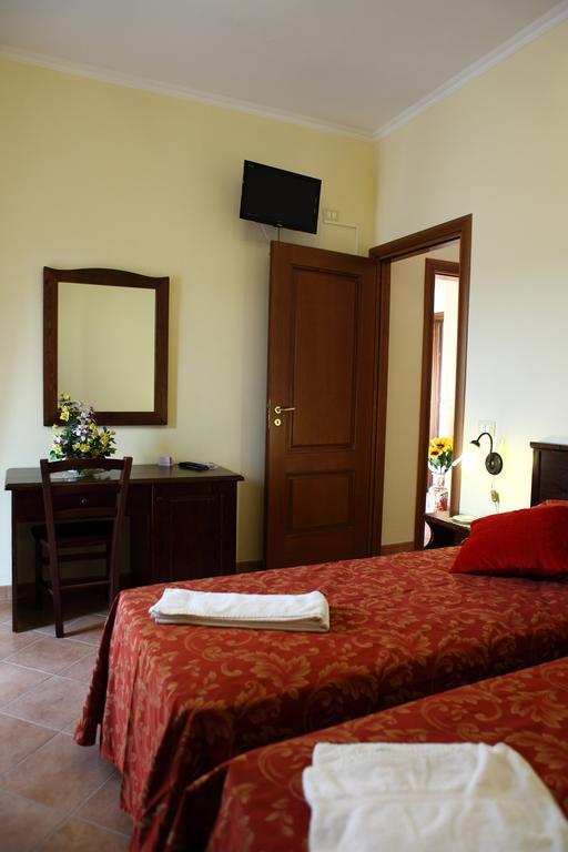Casa Vacanze S. Marco Valderice Oda fotoğraf